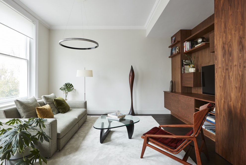 Notting Hill modern apartment | Living space | Interior Designers